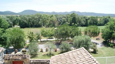 L'exterieur du gite la Rose, gite 5 personnes en sud Ardèche